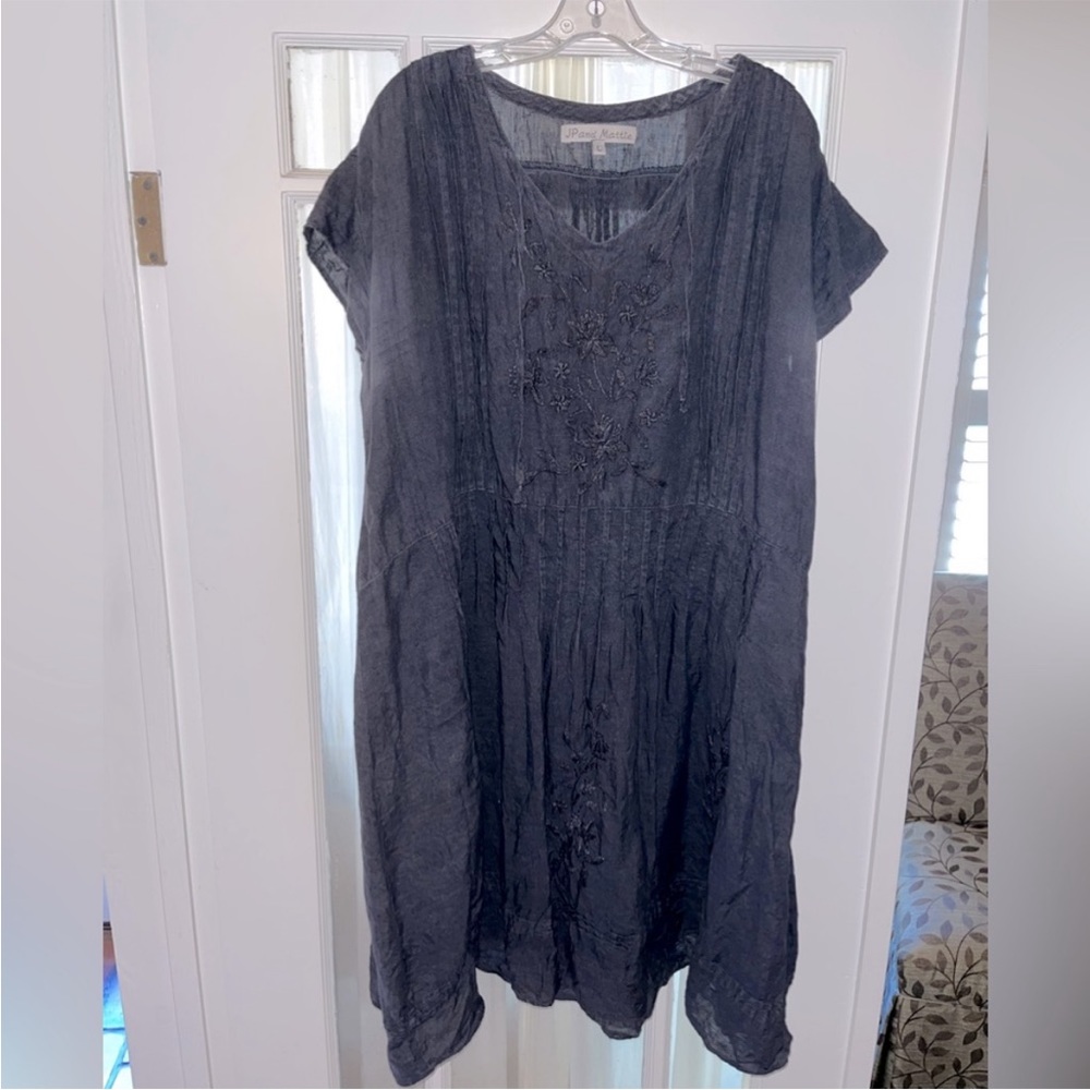 JP and Mattie Lara Hand Embroidered Linen Dress. Size L. Light wear, smoke free